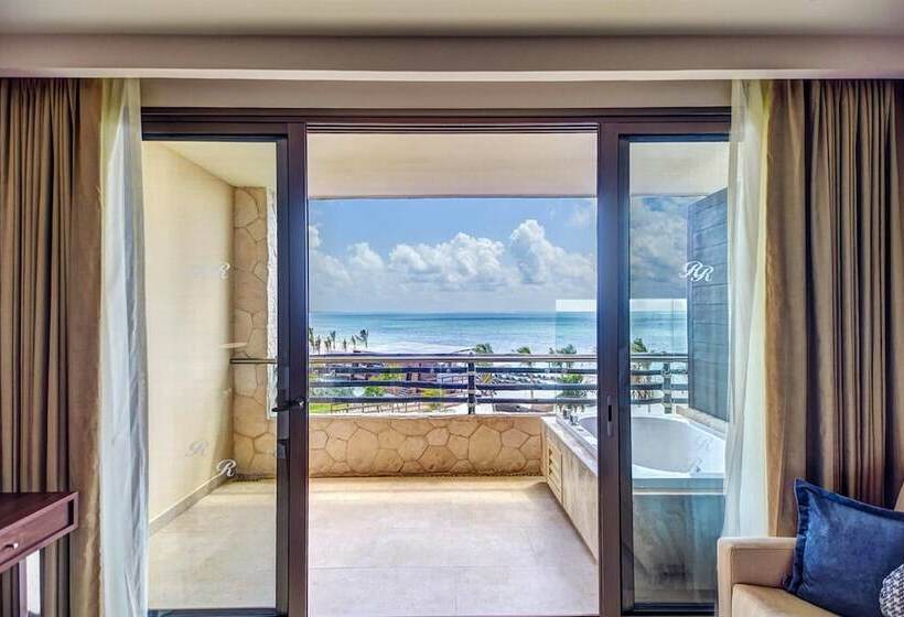 Deluxe Suite Sea View, Royalton Riviera Cancun, An Autograph Collection - All Inclusive Resort & Casino