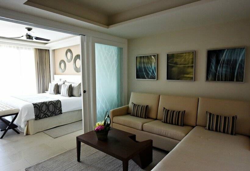 Deluxe Suite Sea View, Royalton Riviera Cancun, An Autograph Collection - All Inclusive Resort & Casino