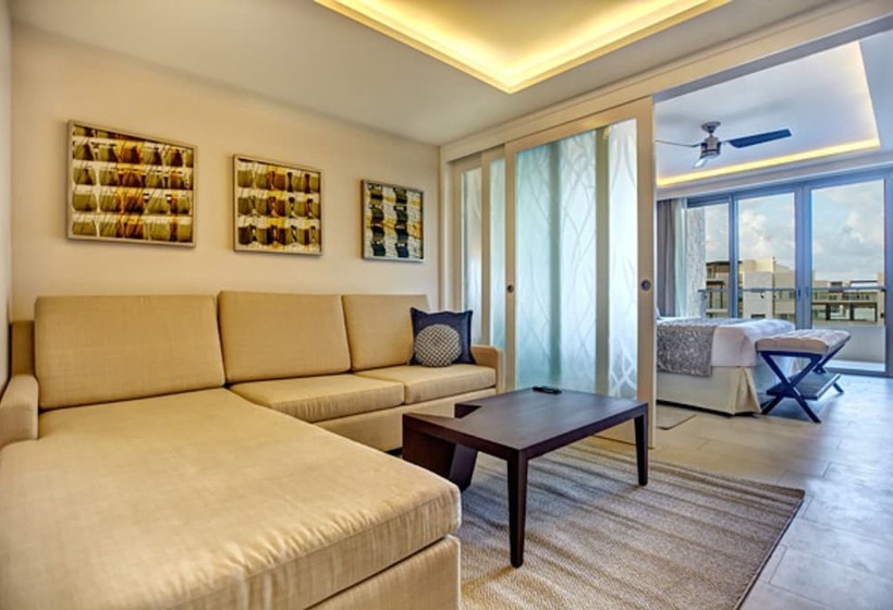 Deluxe Suite Sea View, Royalton Riviera Cancun, An Autograph Collection - All Inclusive Resort & Casino