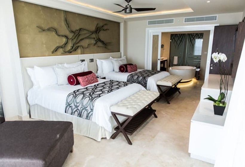 سوئیت دلوکس 2 خوابه, Royalton Riviera Cancun, An Autograph Collection - All Inclusive Resort & Casino