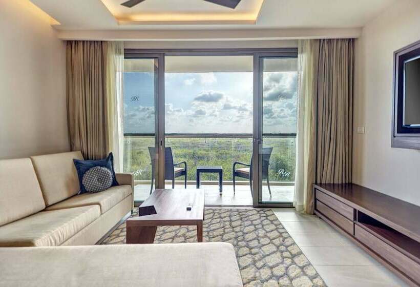 سوییت لوکس, Royalton Riviera Cancun, An Autograph Collection - All Inclusive Resort & Casino