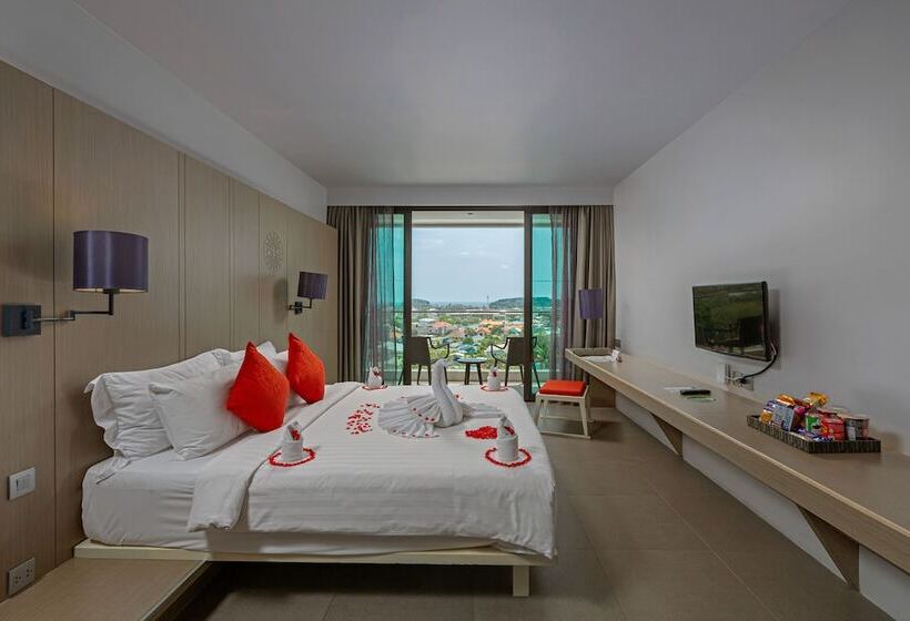 اتاق لوکس با چشم‌انداز دریا, The Yama Hotel Phuket