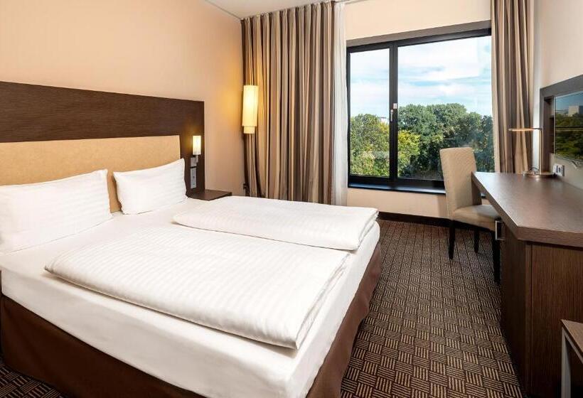 Номер Стандарт, Intercityhotel Hamburg Dammtor Messe