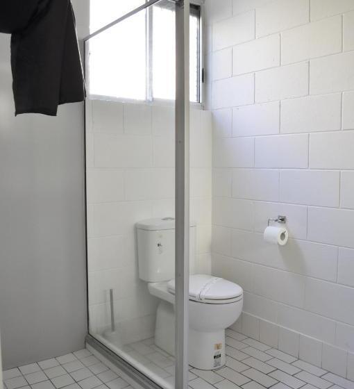 스위트, Alexandra Park Motor Inn