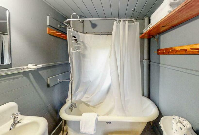 استودیوی استاندارد, Sprucewold Beach House