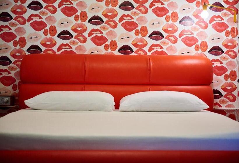 디럭스 스위트 킹 침대, Austin Motel