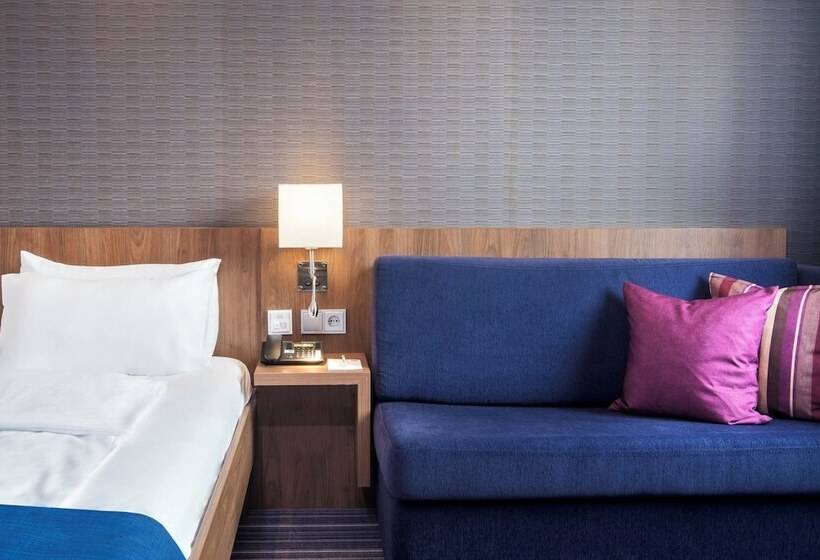 اتاق استاندارد, Holiday Inn Express Friedrichshafen, An Ihg