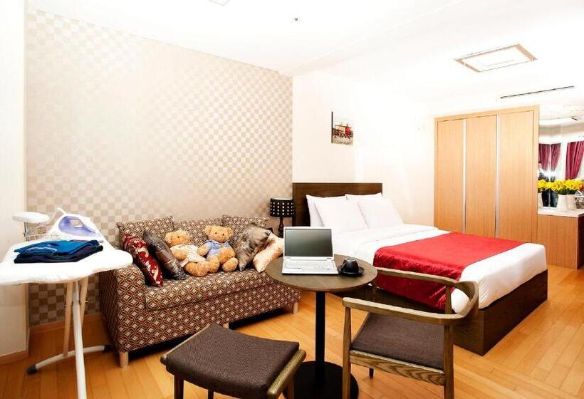 استودیوی لوکس, Hu Incheon Airport
