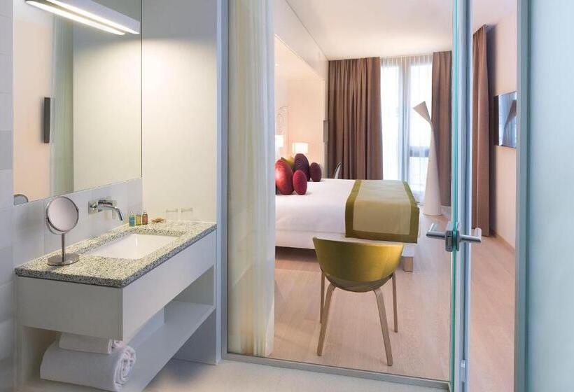 Стандартный Номер Нижний Этаж, The Passage  Urban Retreat