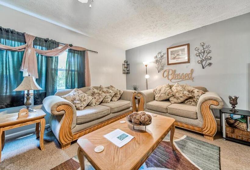 침실 2개 아파트, Cool River Condo Ii