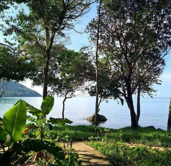 بانگلوی استاندارد, Kamaku Bungalows