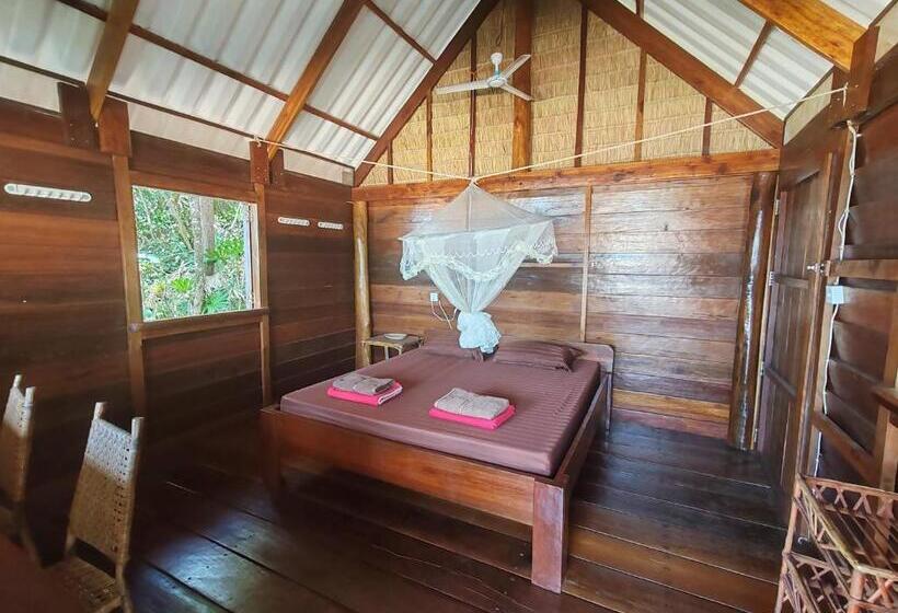 بانگلوی استاندارد, Kamaku Bungalows