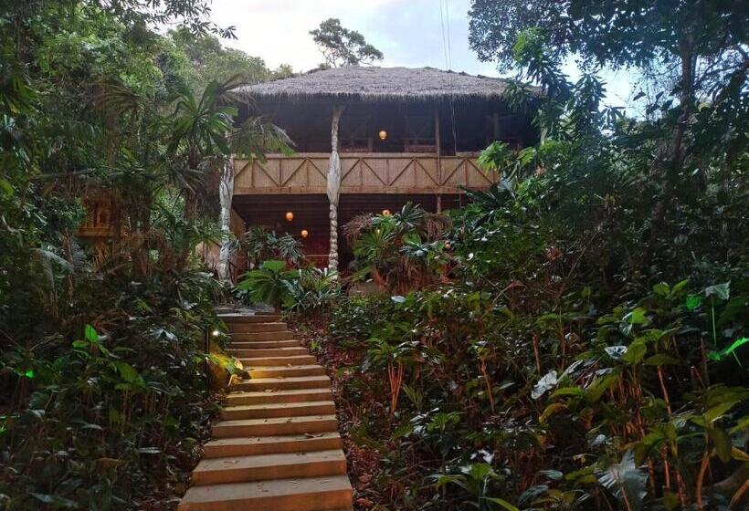 تختخواب در اتاق مشترک, Kamaku Bungalows