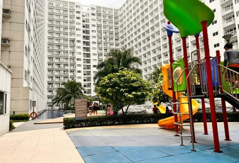 Quarto Estandar, Shore1 Residences Yam Staycation