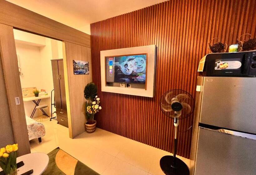 Quarto Estandar, Shore1 Residences Yam Staycation