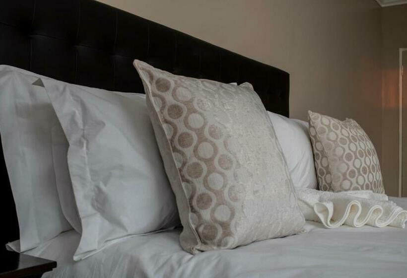 اتاق لوکس با تخت بزرگ, Pahotela Bed And Breakfast