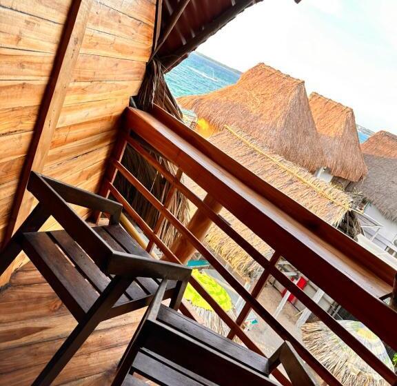 Номер Deluxe Вид на Море Боковой, Baru Hostel Club