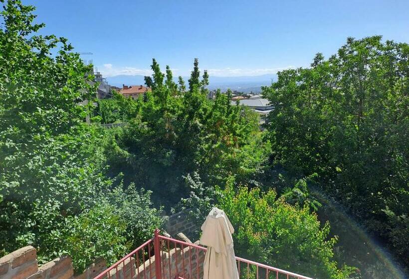 اتاق استاندارد, Hilltop Yerevan