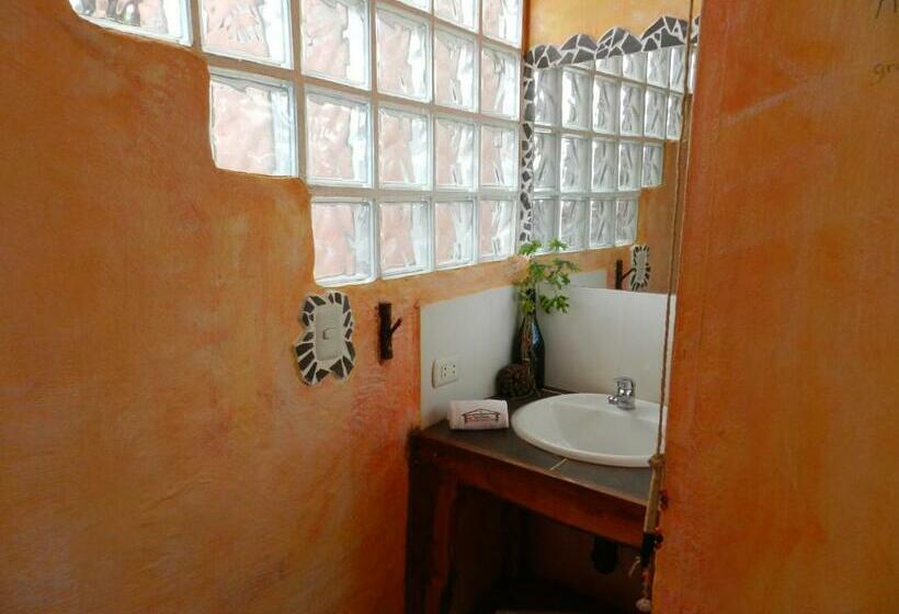 اتاق استاندارد با تخت بزرگ, Eco Tampu Andahuaylillas  Hospedaje Ecosostenible