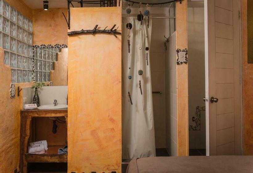 اتاق استاندارد با تخت بزرگ, Eco Tampu Andahuaylillas  Hospedaje Ecosostenible