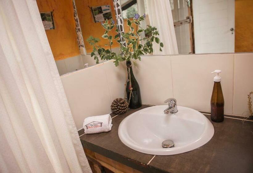 اتاق استاندارد با تخت بزرگ, Eco Tampu Andahuaylillas  Hospedaje Ecosostenible
