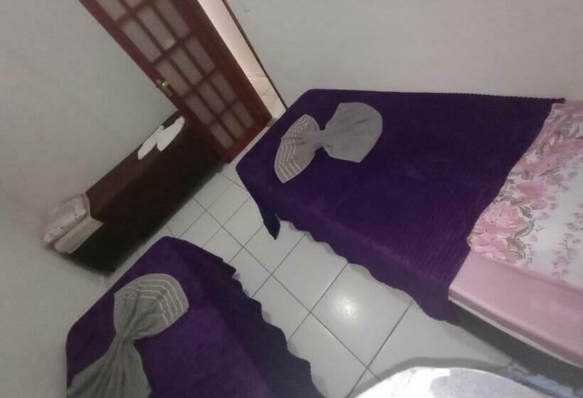 اتاق استاندارد سه نفره, Hostel Hotel Califórnia
