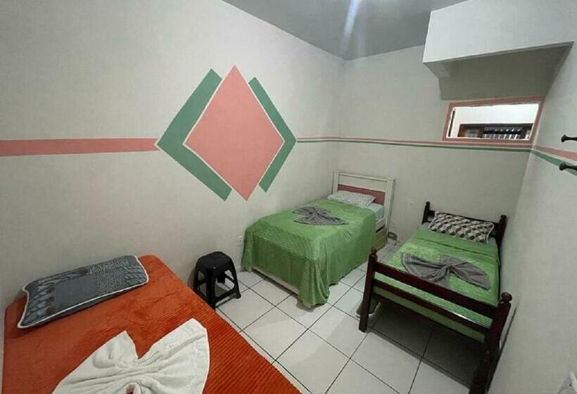 اتاق استاندارد سه نفره, Hostel Hotel Califórnia