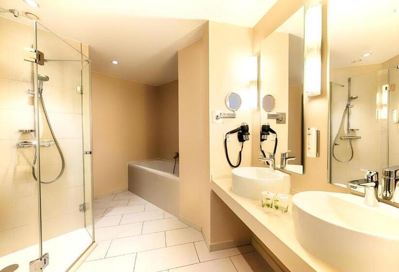 اتاق خانوادگی, Achat Hotel Bremen City