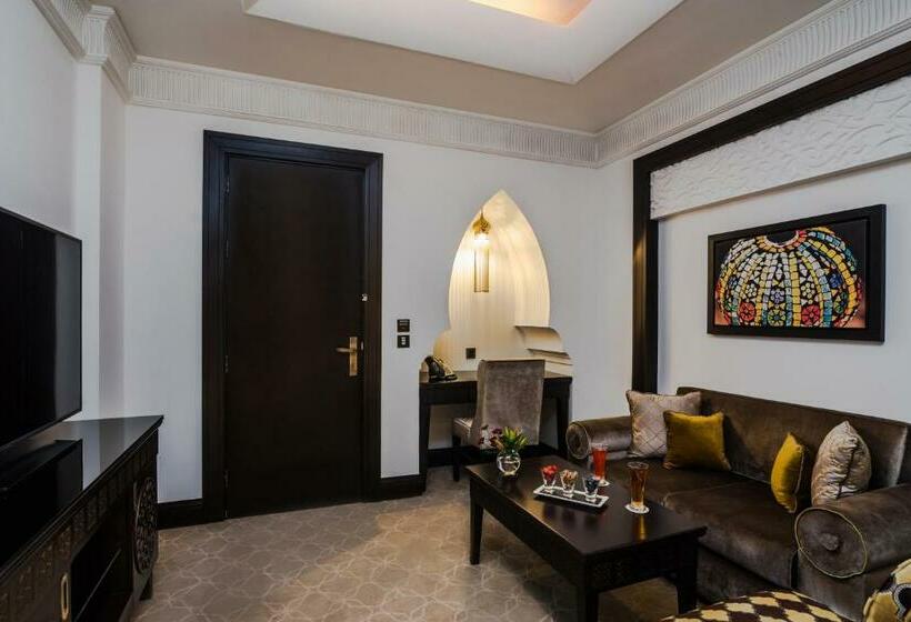 Полулюкс, Al Mashreq Boutique