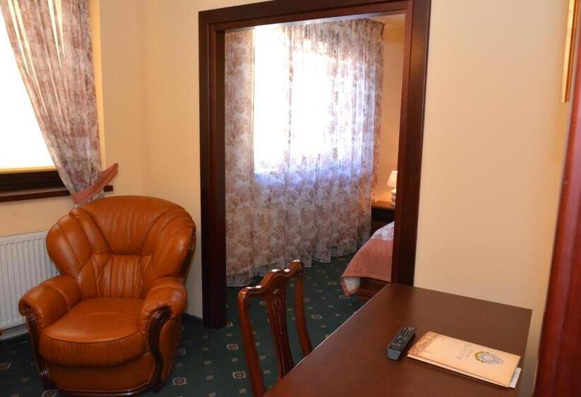 اتاق راحتی یک تخته, Atrium