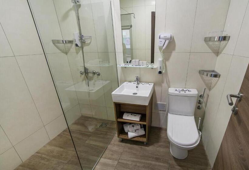 سوییت با چشم‌انداز دریا, Sato Conference & Spa Resort