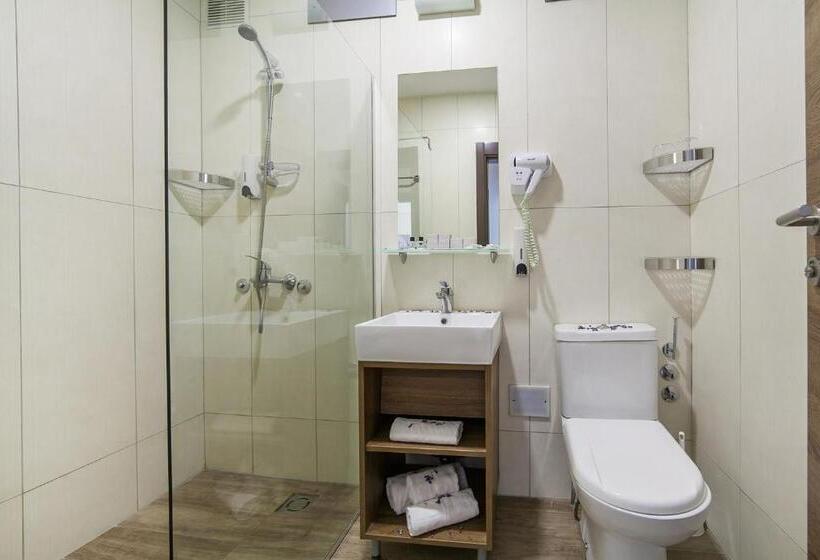 سوییت با چشم‌انداز دریا, Sato Conference & Spa Resort