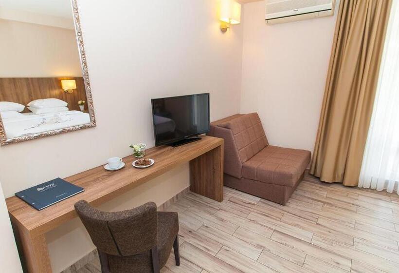اتاق سوپریور خانوادگی, Sato Conference & Spa Resort