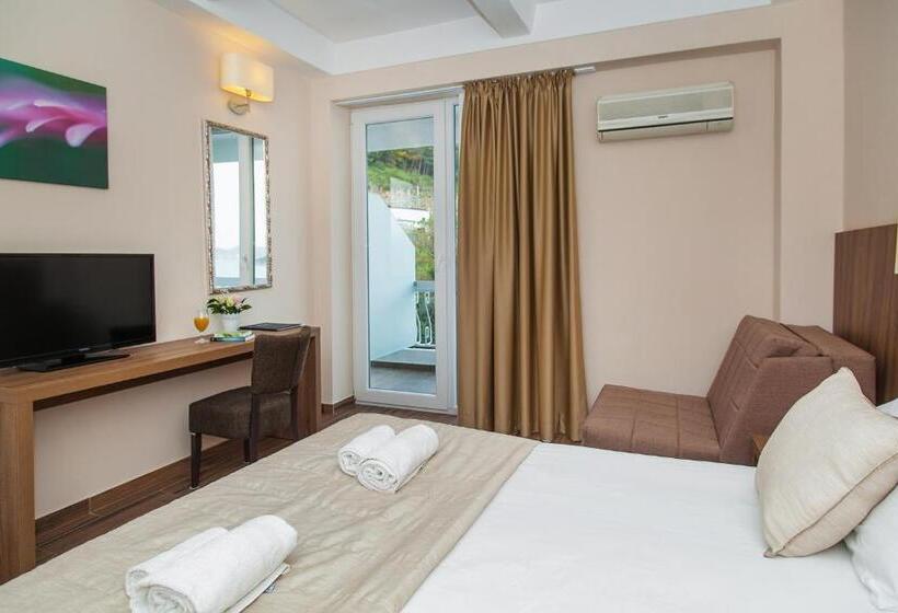 اتاق سوپریور خانوادگی با چشم‌انداز دریا, Sato Conference & Spa Resort