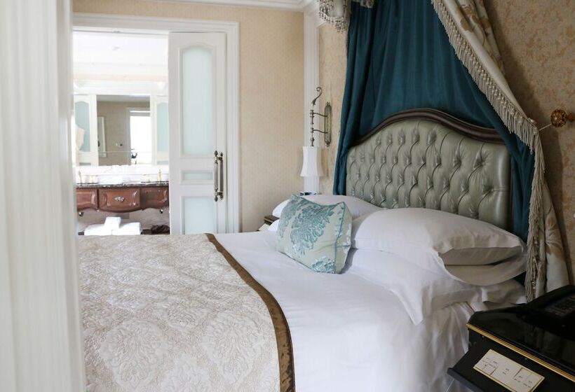 Family Suite, The Castle Hotel, A Luxury Collection Hotel, Dalian