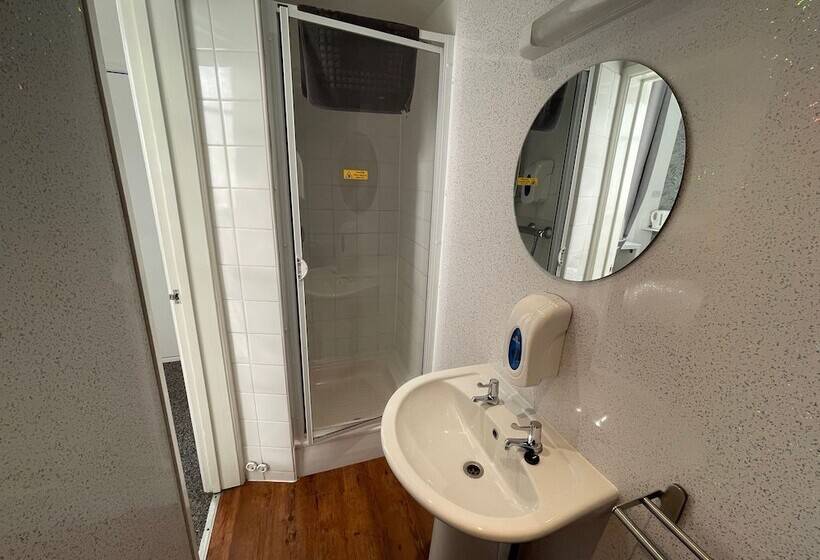 Семейный Номер, The Jubilee Hotel East  With Spa Facilities