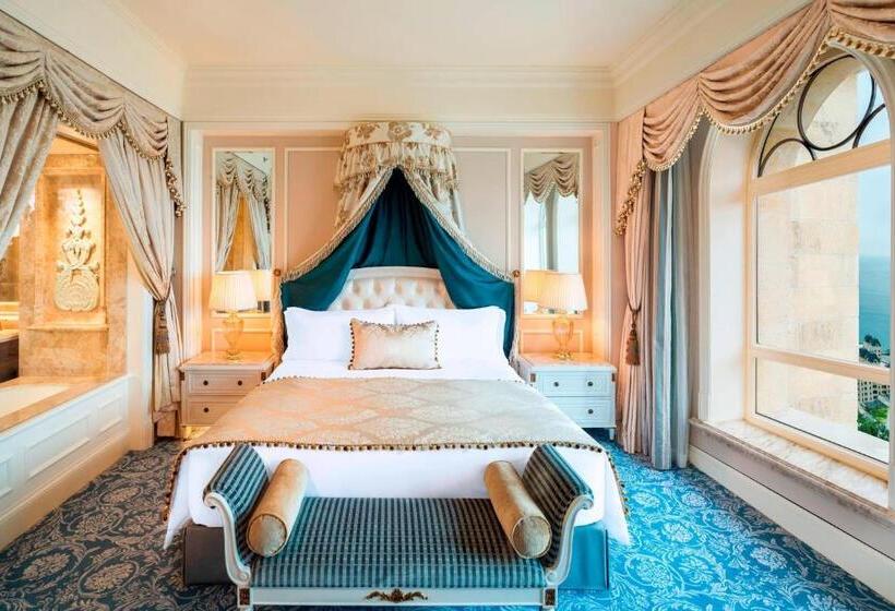 Люкс Deluxe Вид на Море, The Castle Hotel, A Luxury Collection Hotel, Dalian