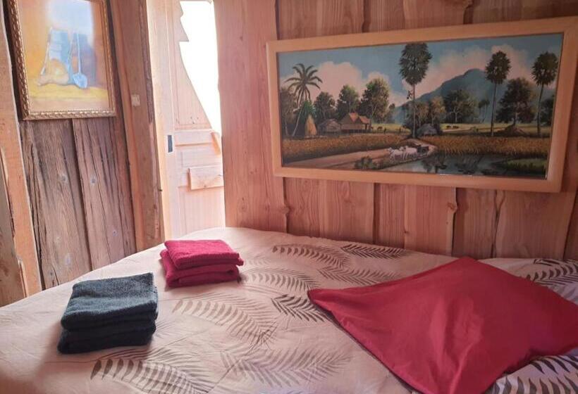 اتاق استاندارد, La Cabane, Petite Chambre Agréable Chez L Habitant, Maison Toute En Bois