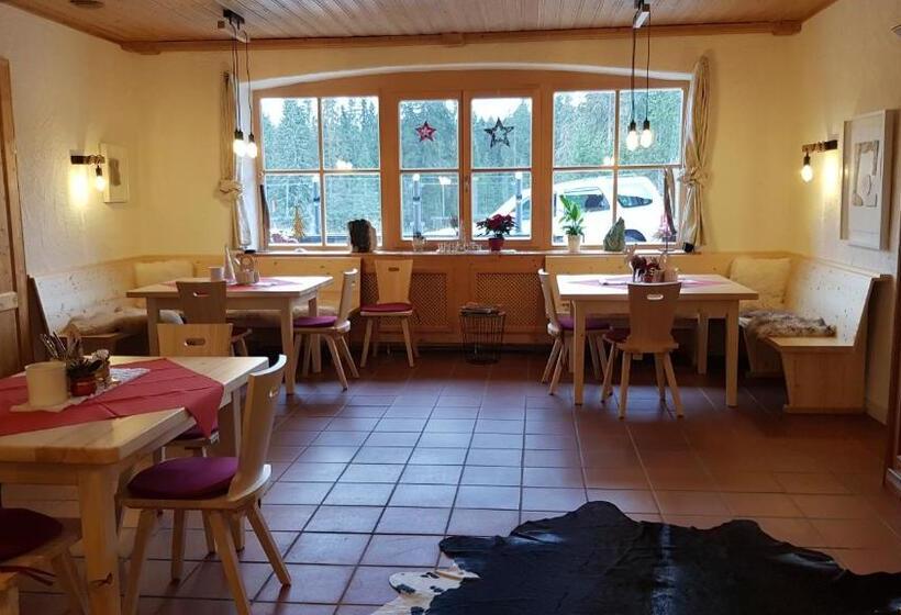 Семейный Номер, Pension Kricklsäge