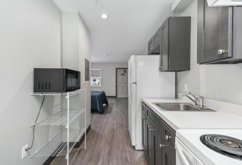 스탠다드 스튜디오, Ocala Suites