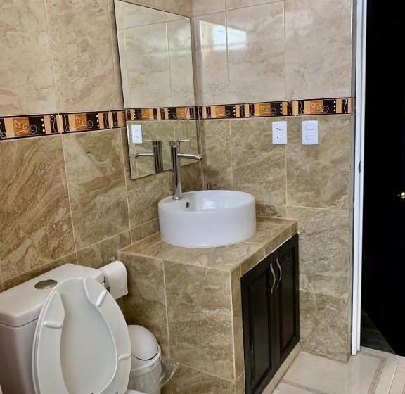 اتاق لوکس با تخت بزرگ, Boutique Cvc