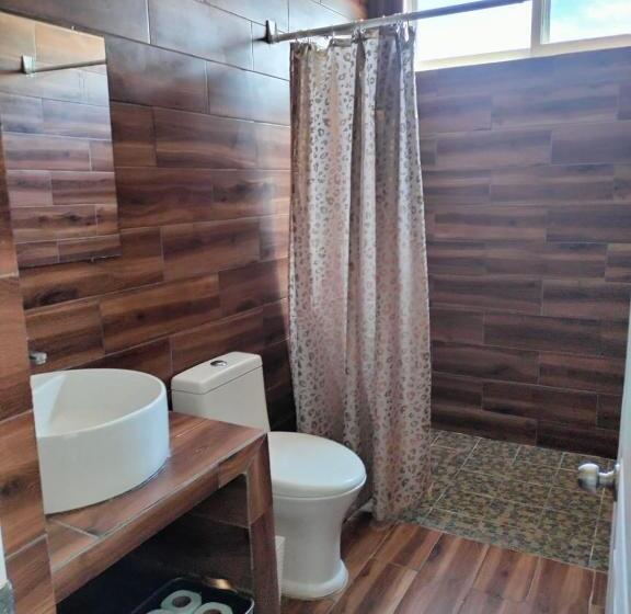 سوئیت با تخت بزرگ, Boutique Cvc
