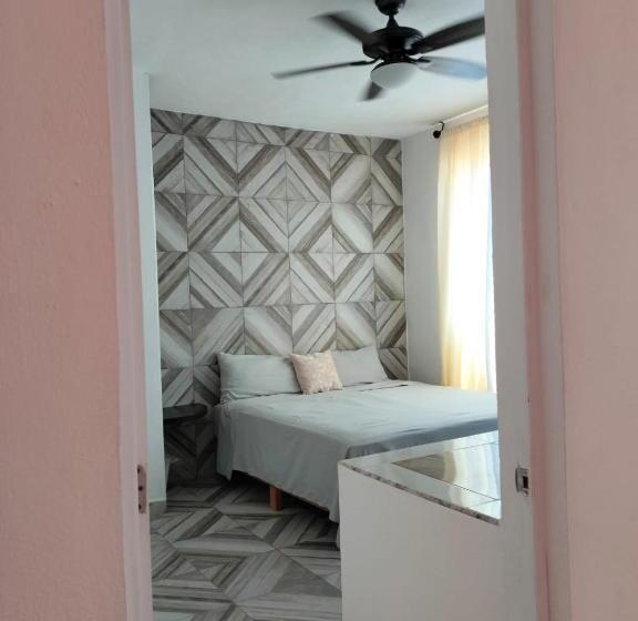 سوئیت با تخت بزرگ, Boutique Cvc
