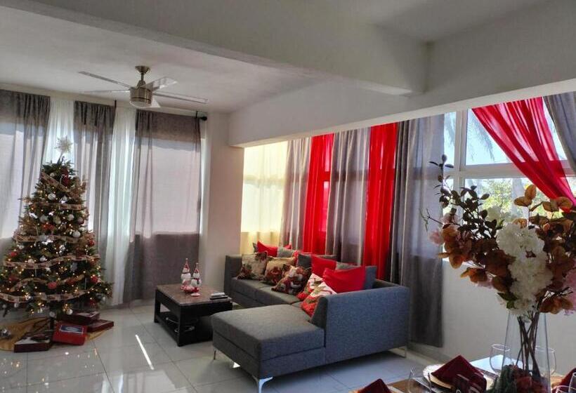 سوئیت با تخت بزرگ, Boutique Cvc