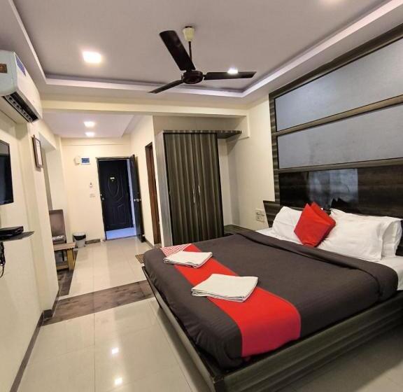 Номер Deluxe, Phoenix,panvel