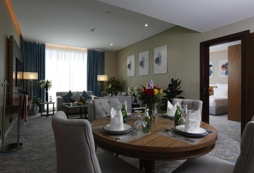 Люкс, Cantonal Hotel By Warwick