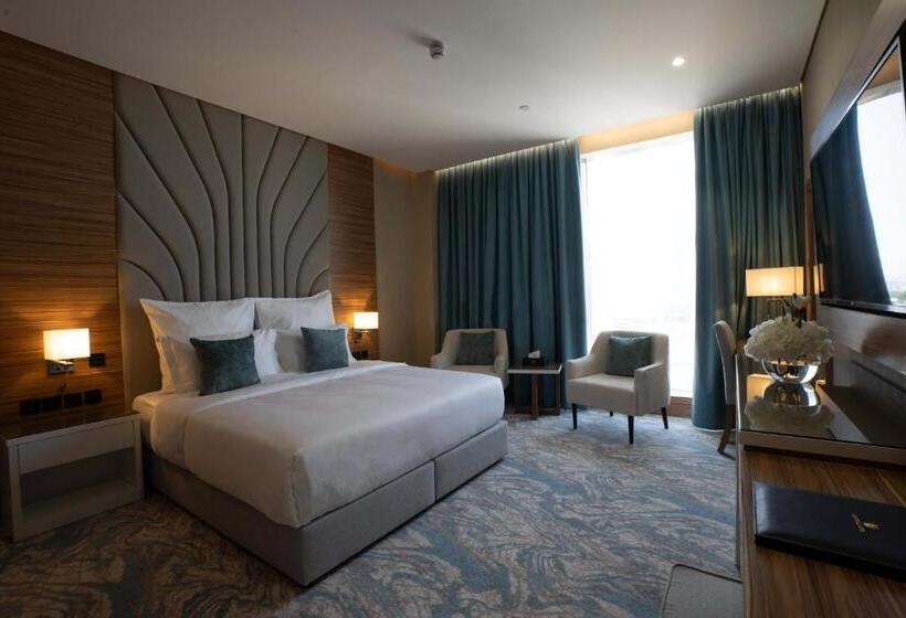 Президентский Люкс, Cantonal Hotel By Warwick