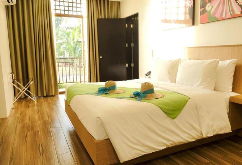 اتاق سوپریور با تخت بزرگ, Tag Resort