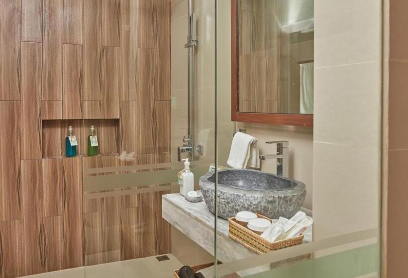 اتاق استاندارد, Tag Resort