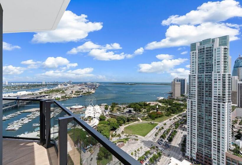 带大床的标准工作室, The Elser Hotel Miami, An All Suite